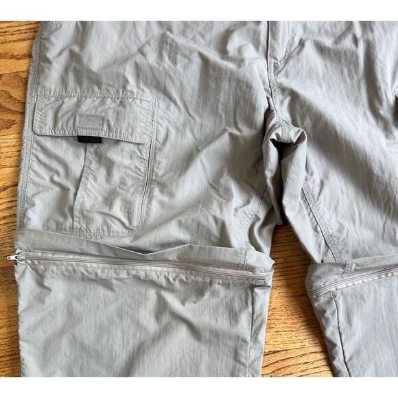 Eastern Mountain Sports Men’s Co-Op Zip Off Convertible Pants Shorts Sz 40-S - Picture 8 of 13